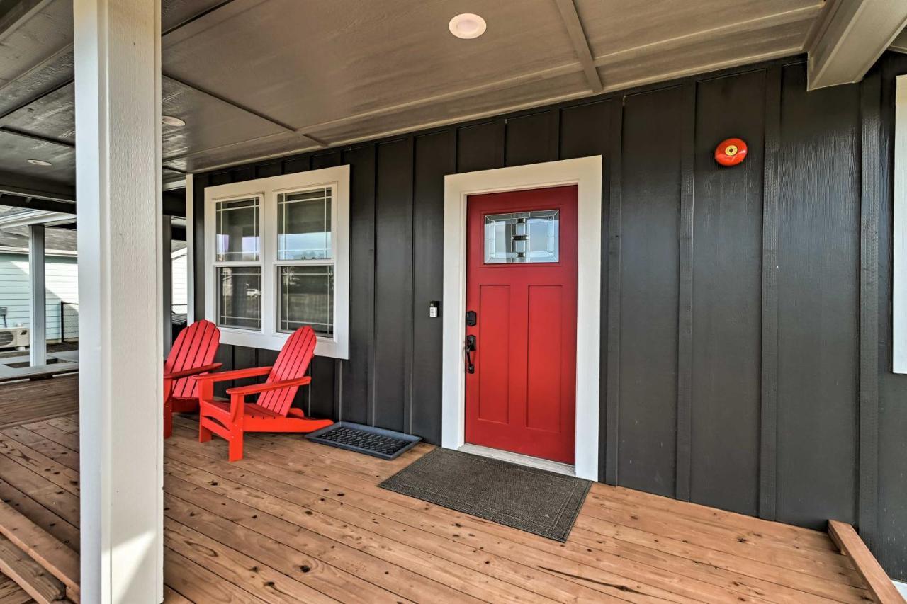 Ocean Shores Getaway With Fireplace And Hot Tub! Exterior photo